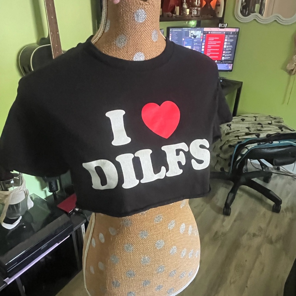 Classic Danny Duncan “I love Dilfs “ Mini Crop Top